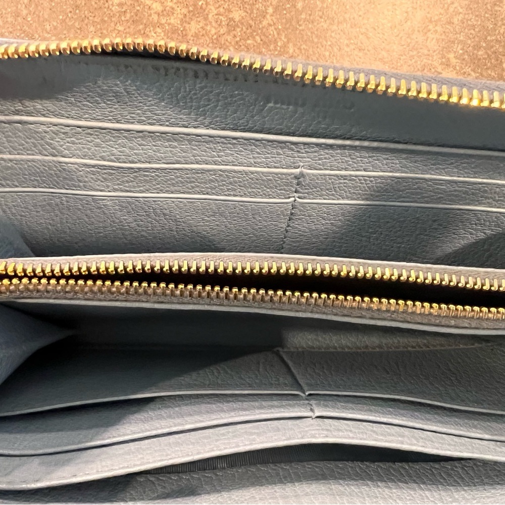 Euc Miu Miu Zippy Wallet - image 6